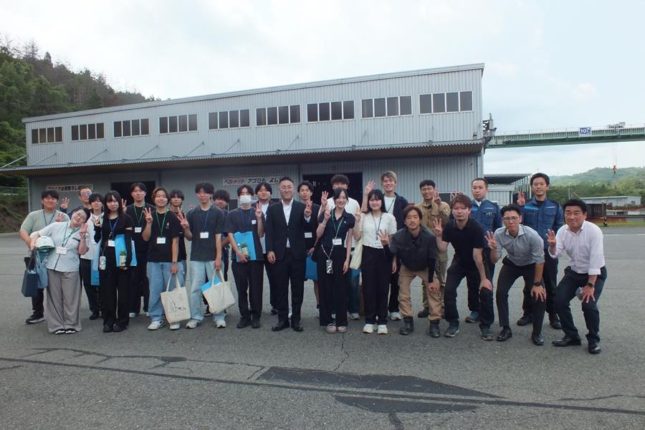 福山大学経済学部・周南公立大学経済経営学部　合同ゼミ合宿で企業研究レポート